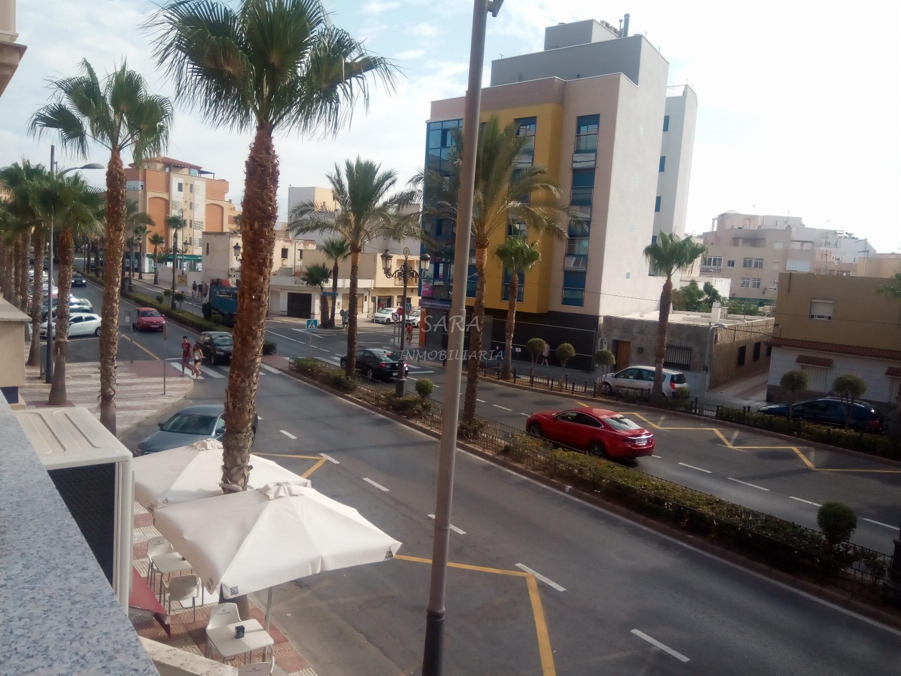 Garaje en alquiler en AVENIDA SABINAL, Roquetas de Mar