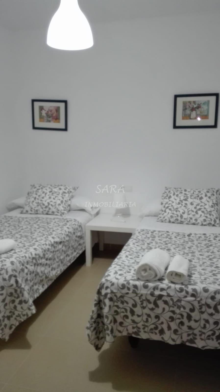 Alquiler de apartamento en Roquetas de Mar