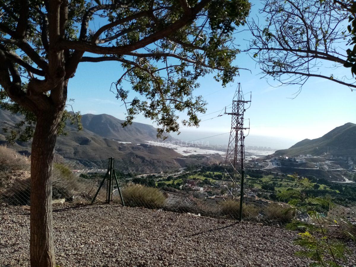 Venta de terreno en Roquetas de Mar