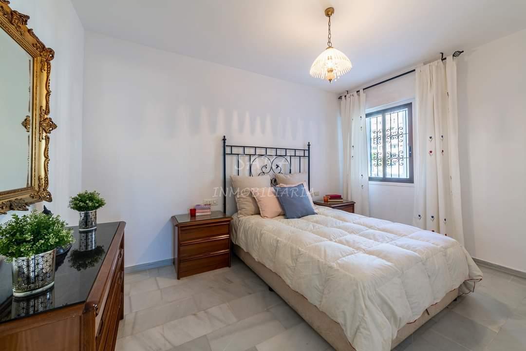 Alquiler de apartamento en Roquetas de Mar