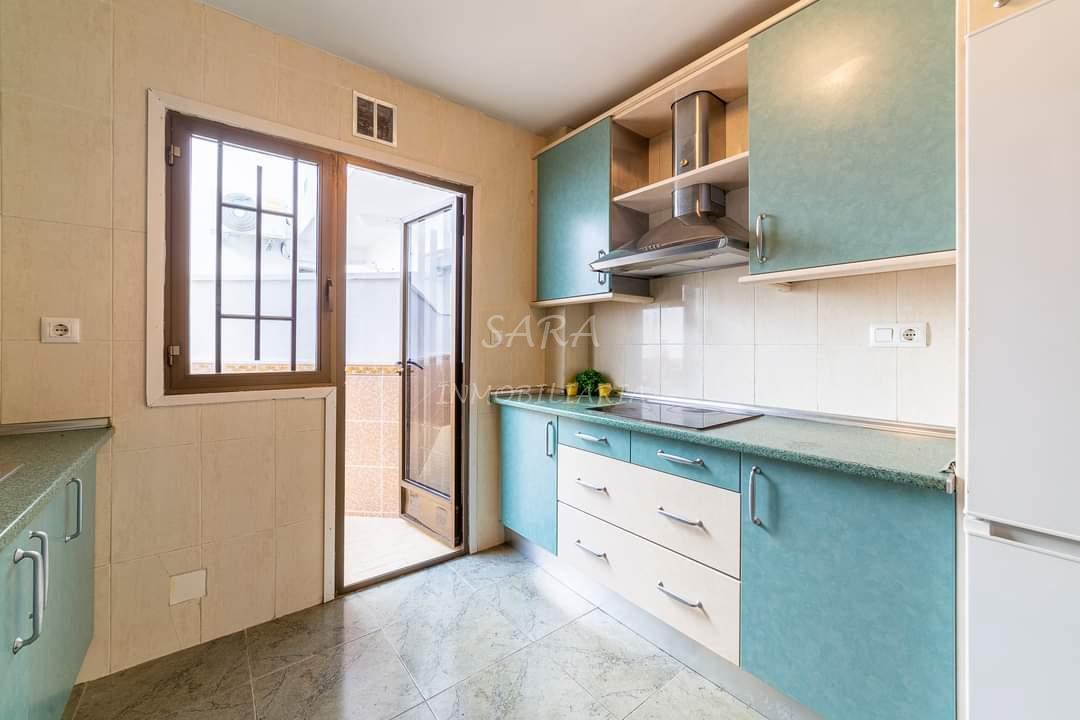 Alquiler de apartamento en Roquetas de Mar
