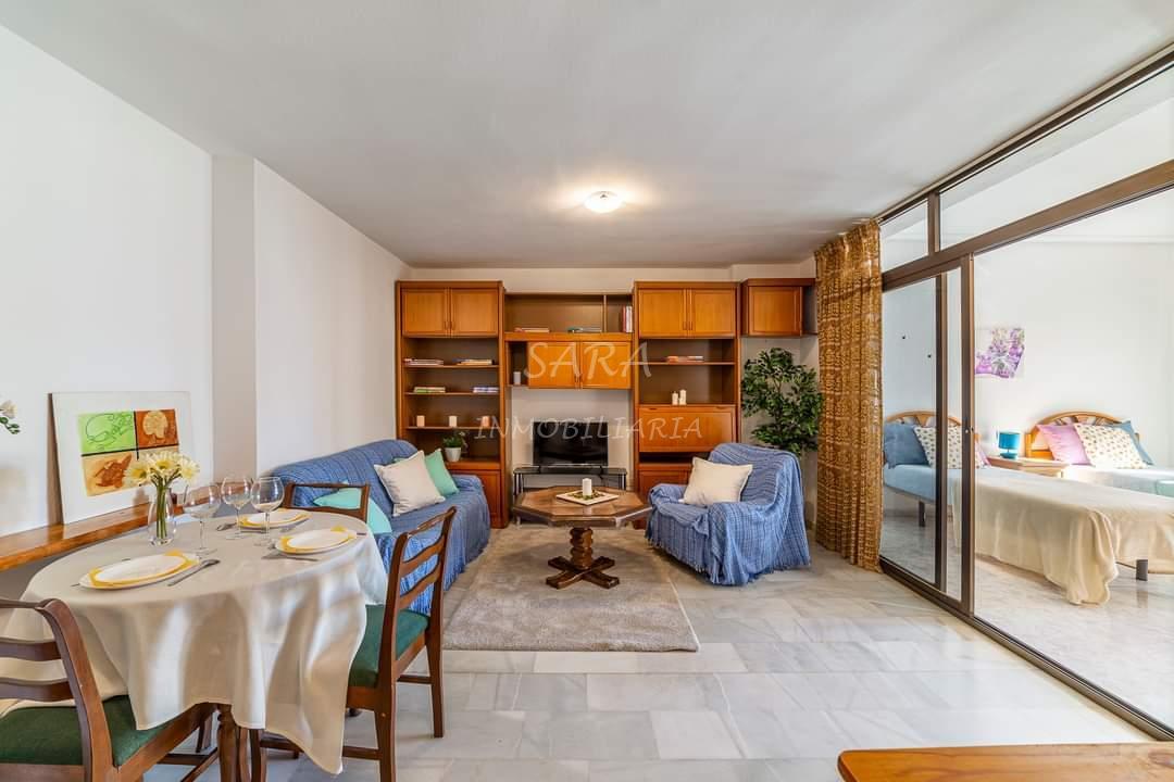 Alquiler de apartamento en Roquetas de Mar