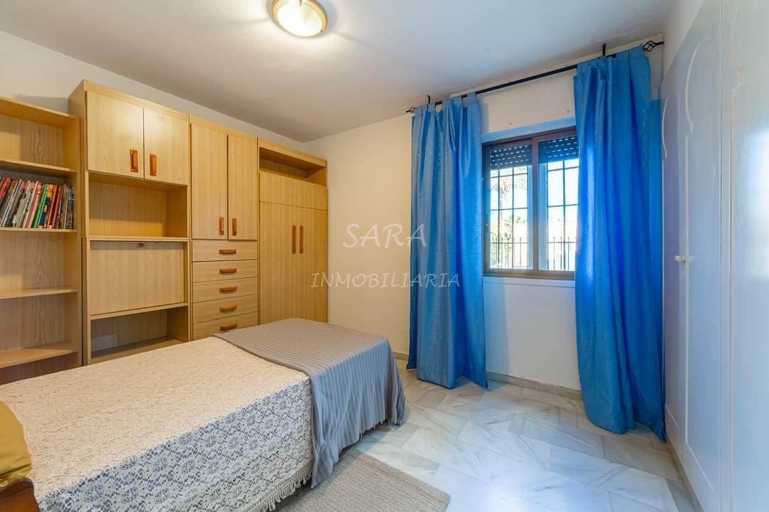 Alquiler de apartamento en Roquetas de Mar