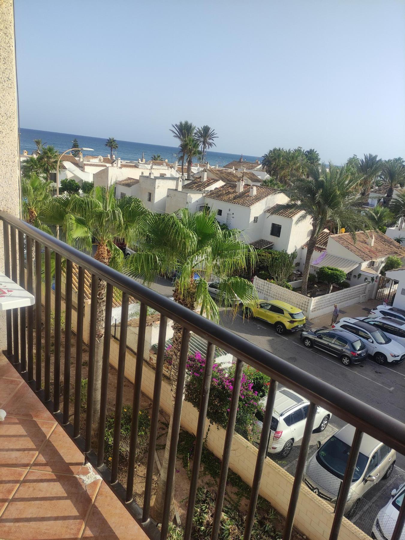 Alquiler de apartamento en Roquetas de Mar