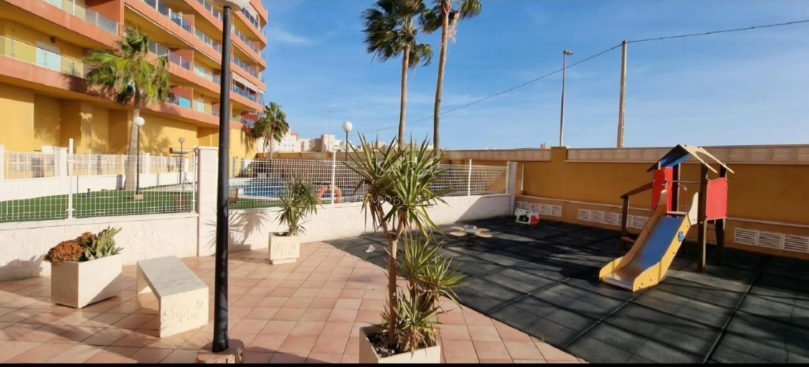 Alquiler de estudio en Roquetas de Mar