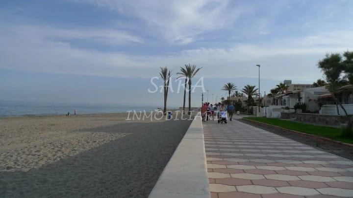 Alquiler de estudio en Roquetas de Mar