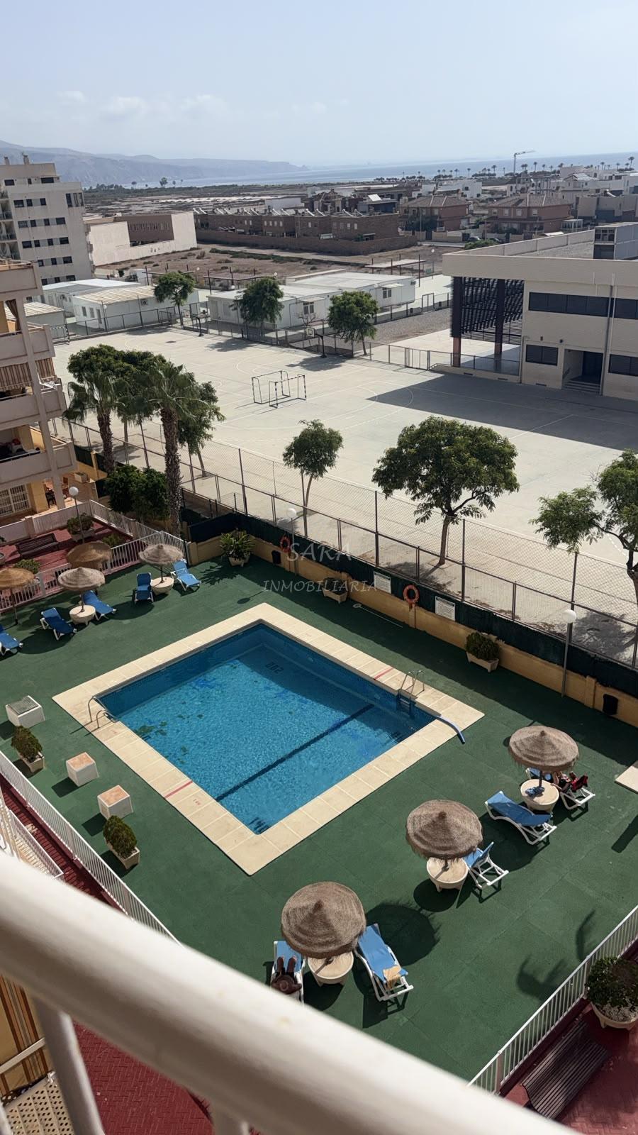 Alquiler de apartamento en Roquetas de Mar