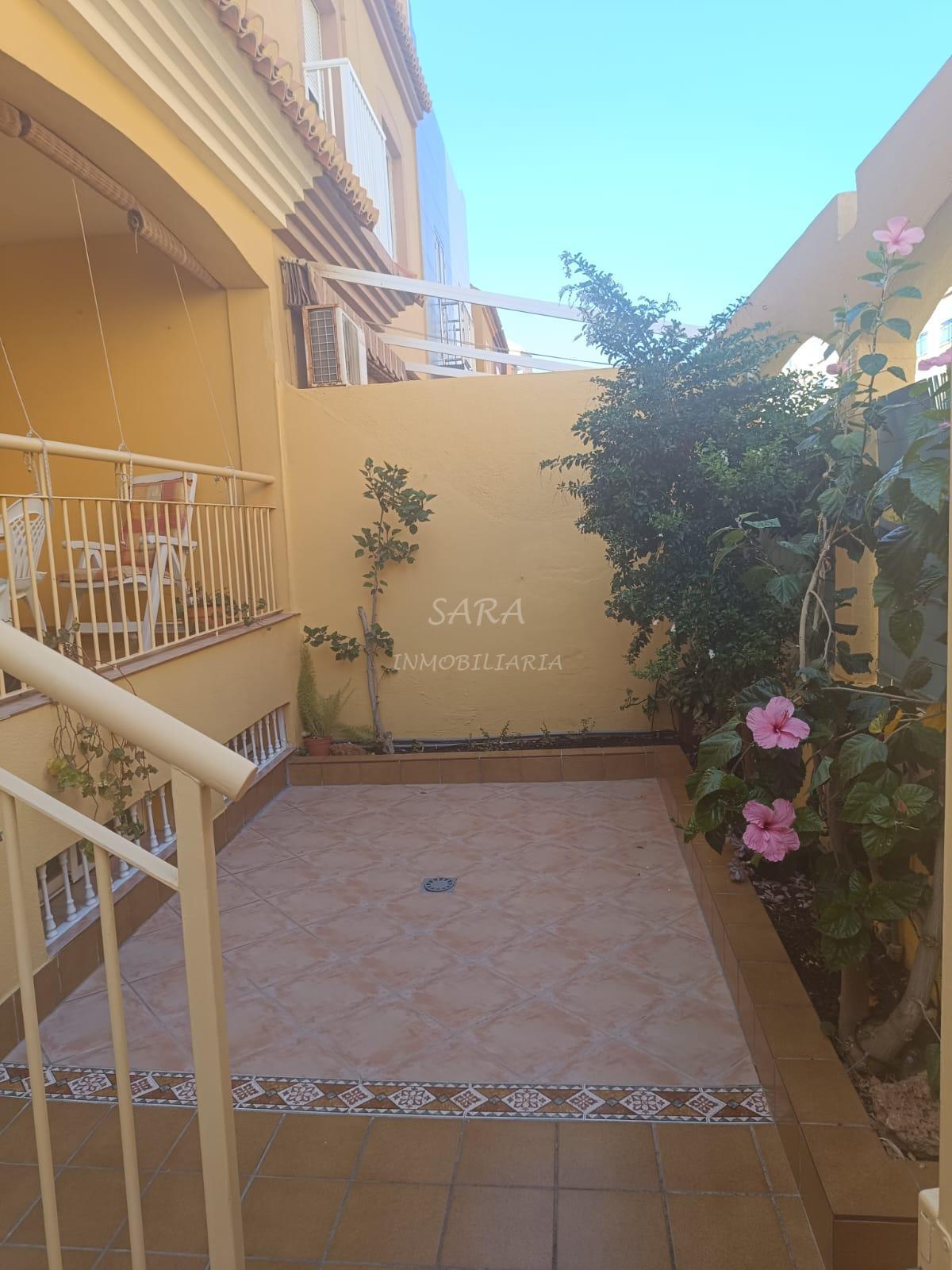Alquiler de casa en Roquetas de Mar