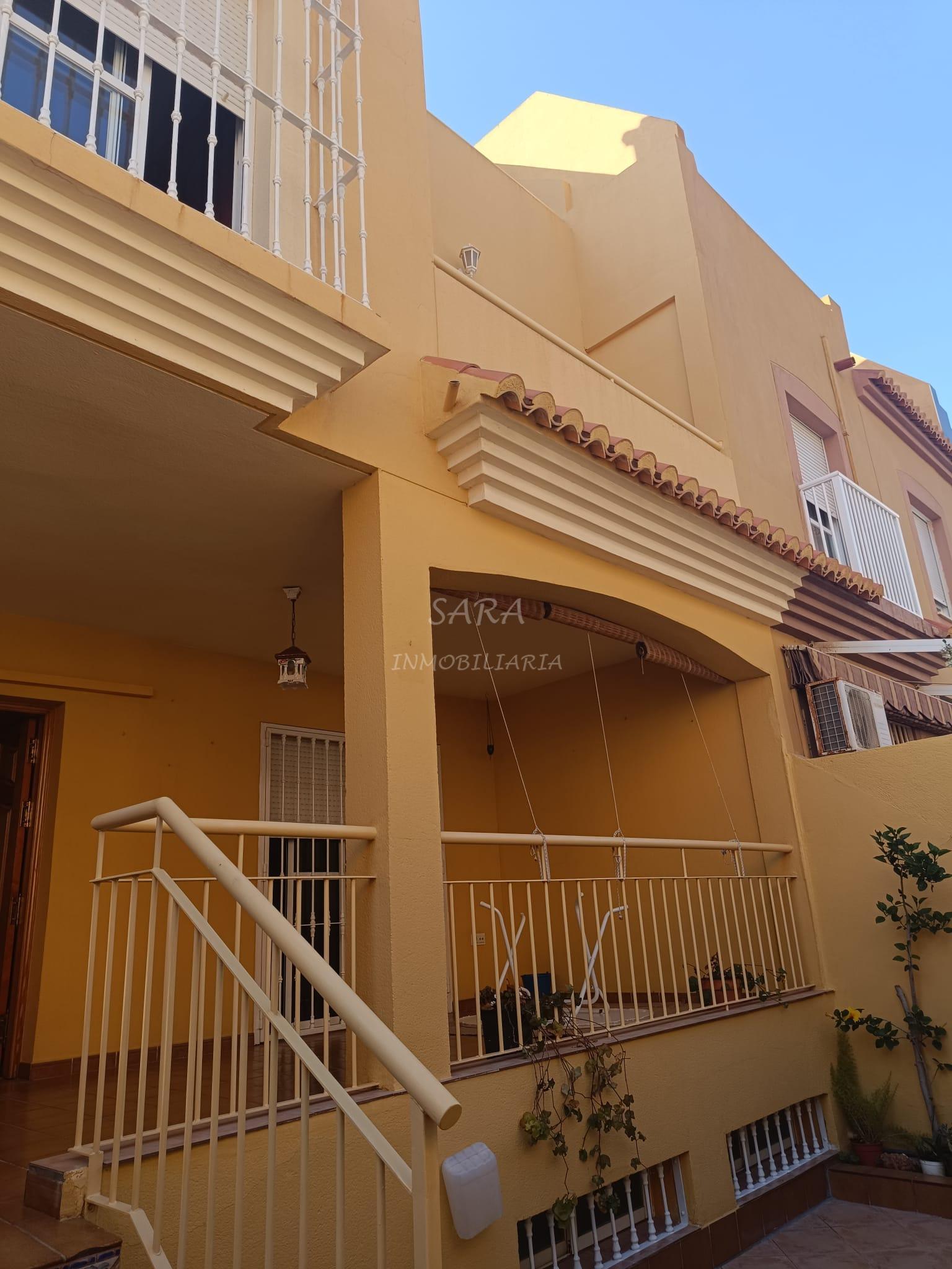 Alquiler de casa en Roquetas de Mar