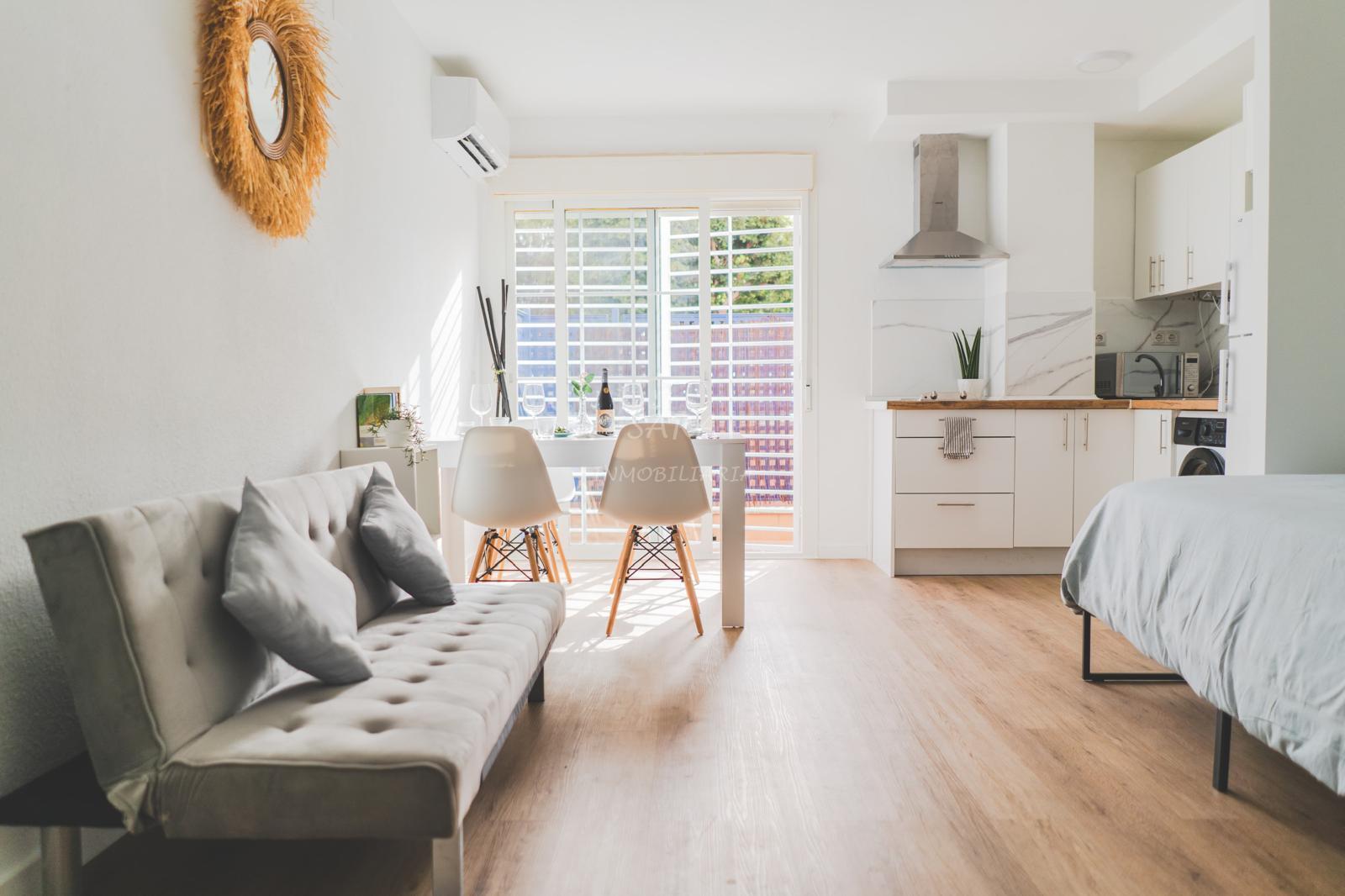 Alquiler de apartamento en Roquetas de Mar