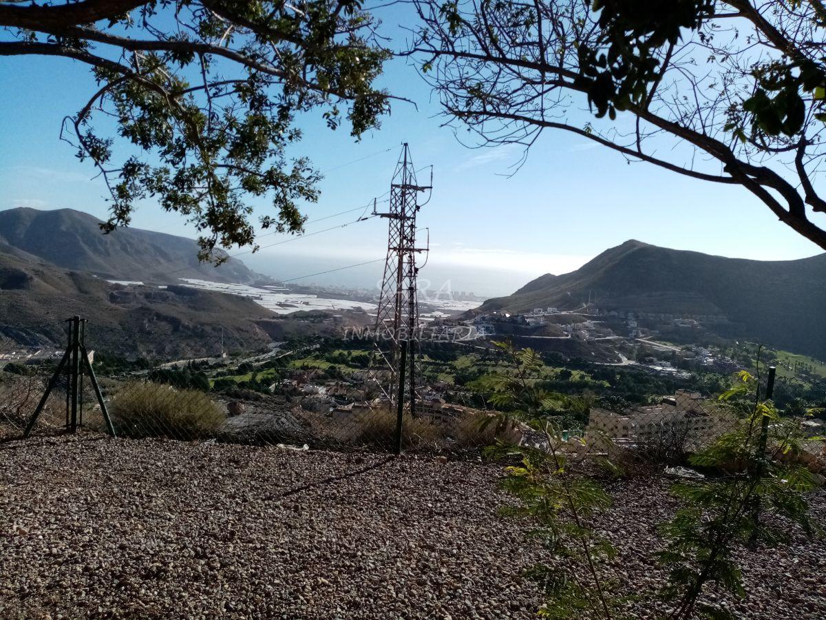 Venta de terreno en Vícar