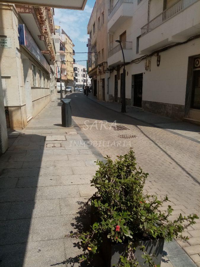 Venta de edificio en Roquetas de Mar