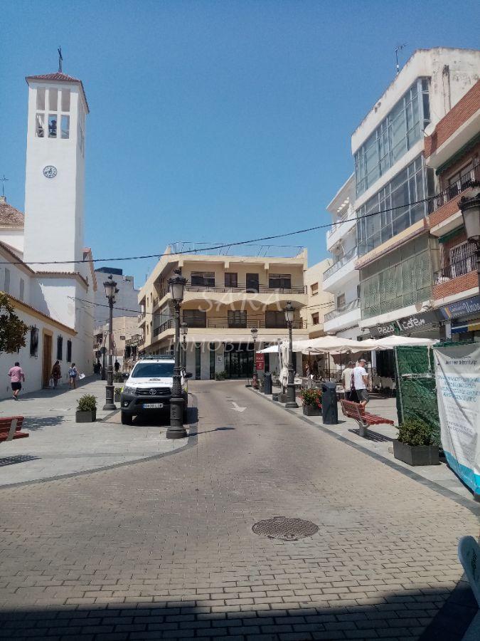 Venta de edificio en Roquetas de Mar