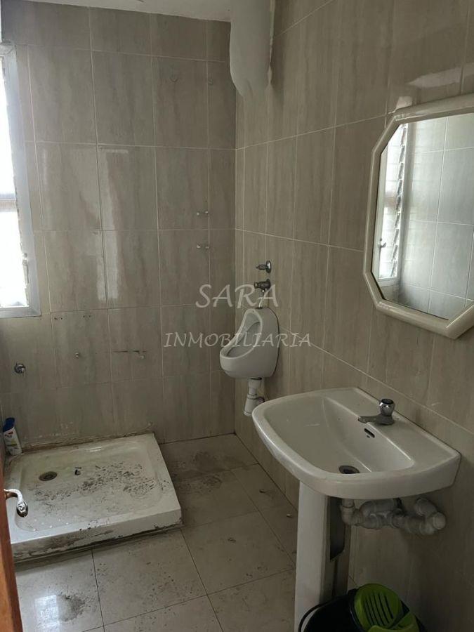 بيع من سفينة صناعية في Roquetas de Mar