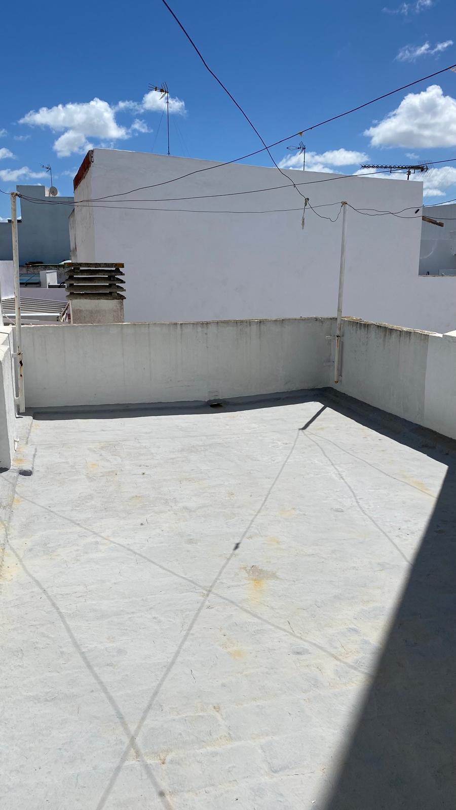 For sale of house in San Fernando