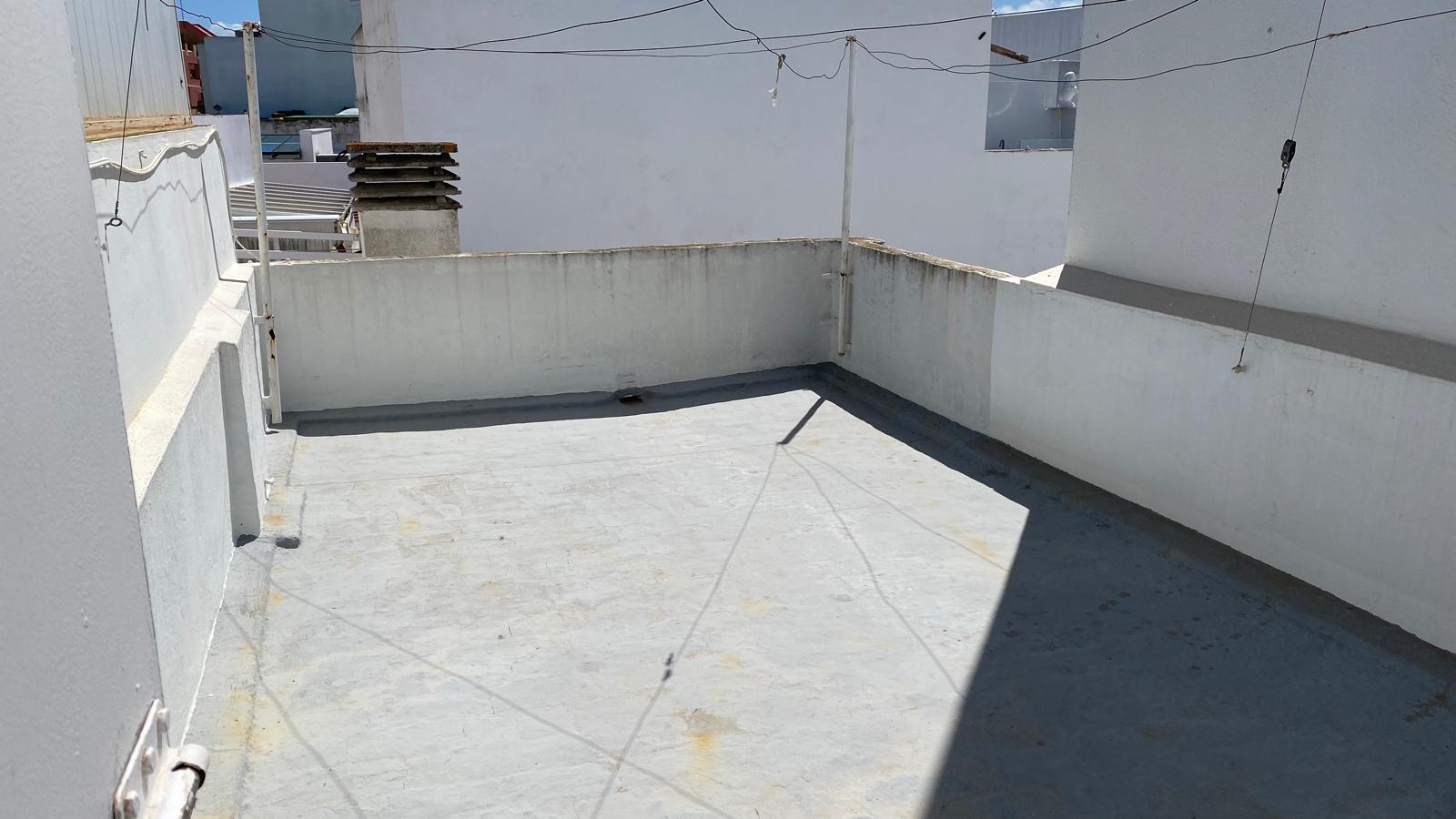 For sale of house in San Fernando