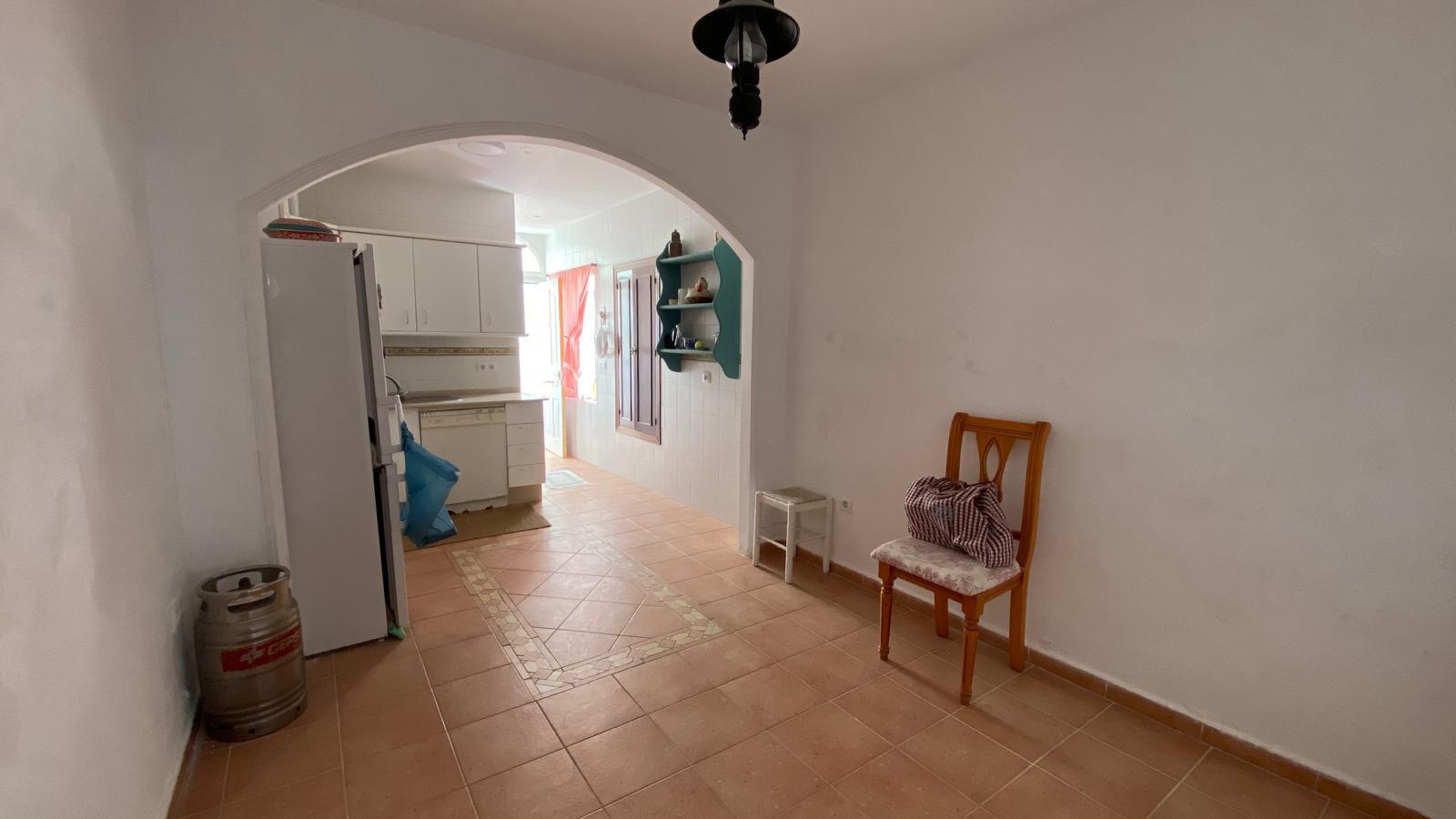 For sale of house in San Fernando