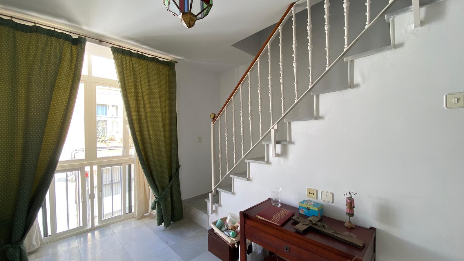 For sale of house in San Fernando