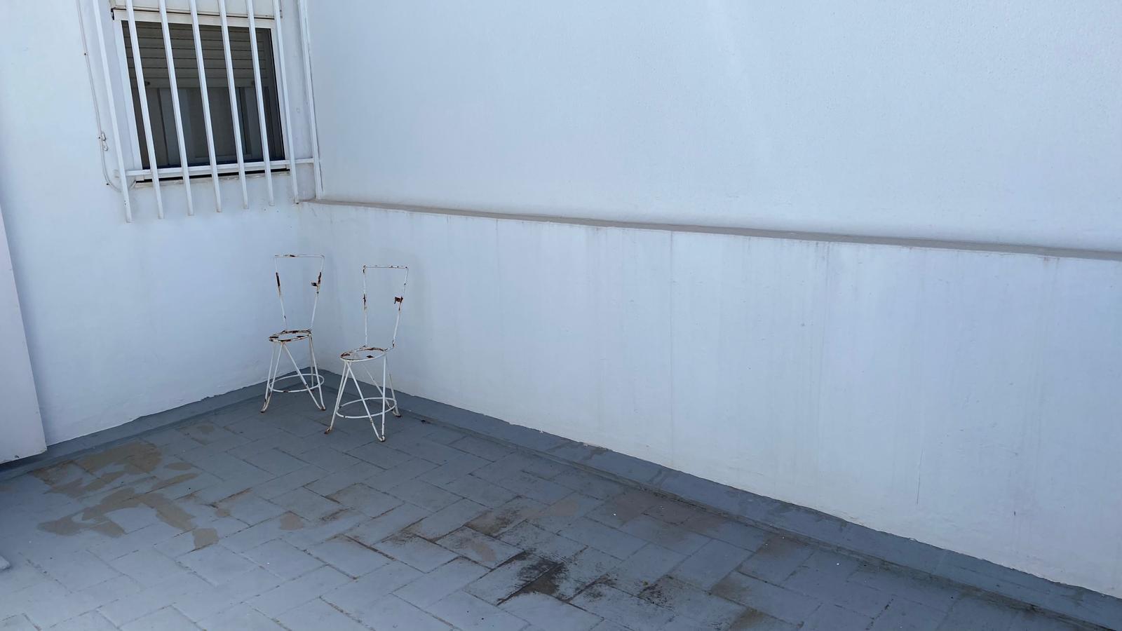 For sale of house in San Fernando