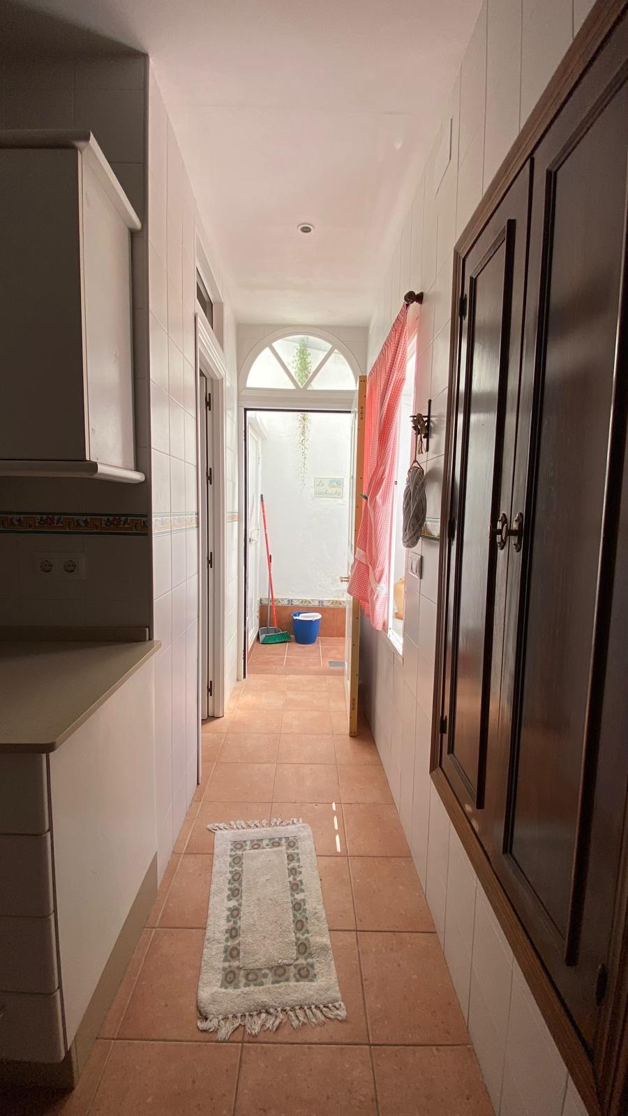 For sale of house in San Fernando