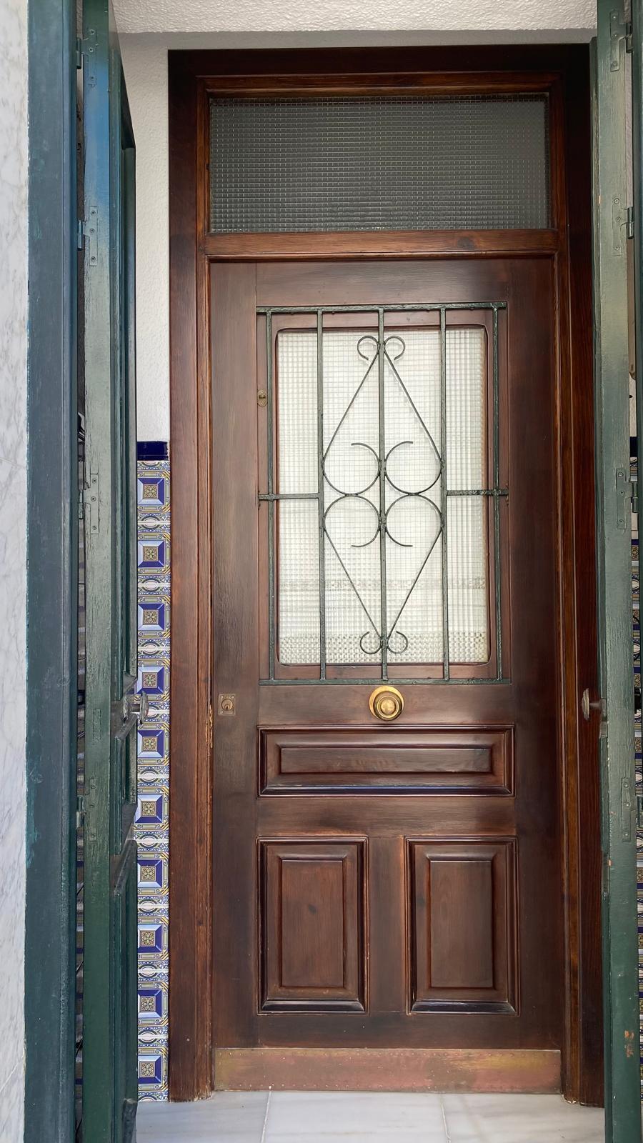 For sale of house in San Fernando