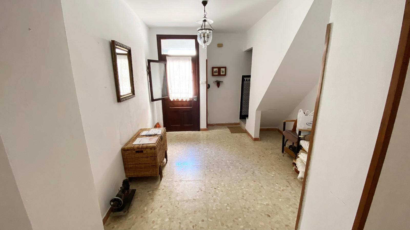 For sale of house in San Fernando
