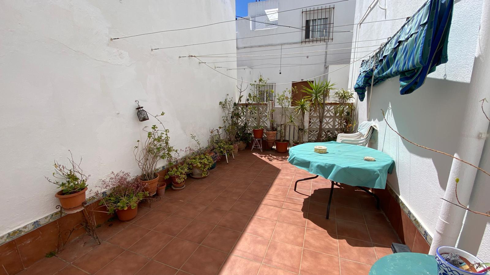 For sale of house in San Fernando