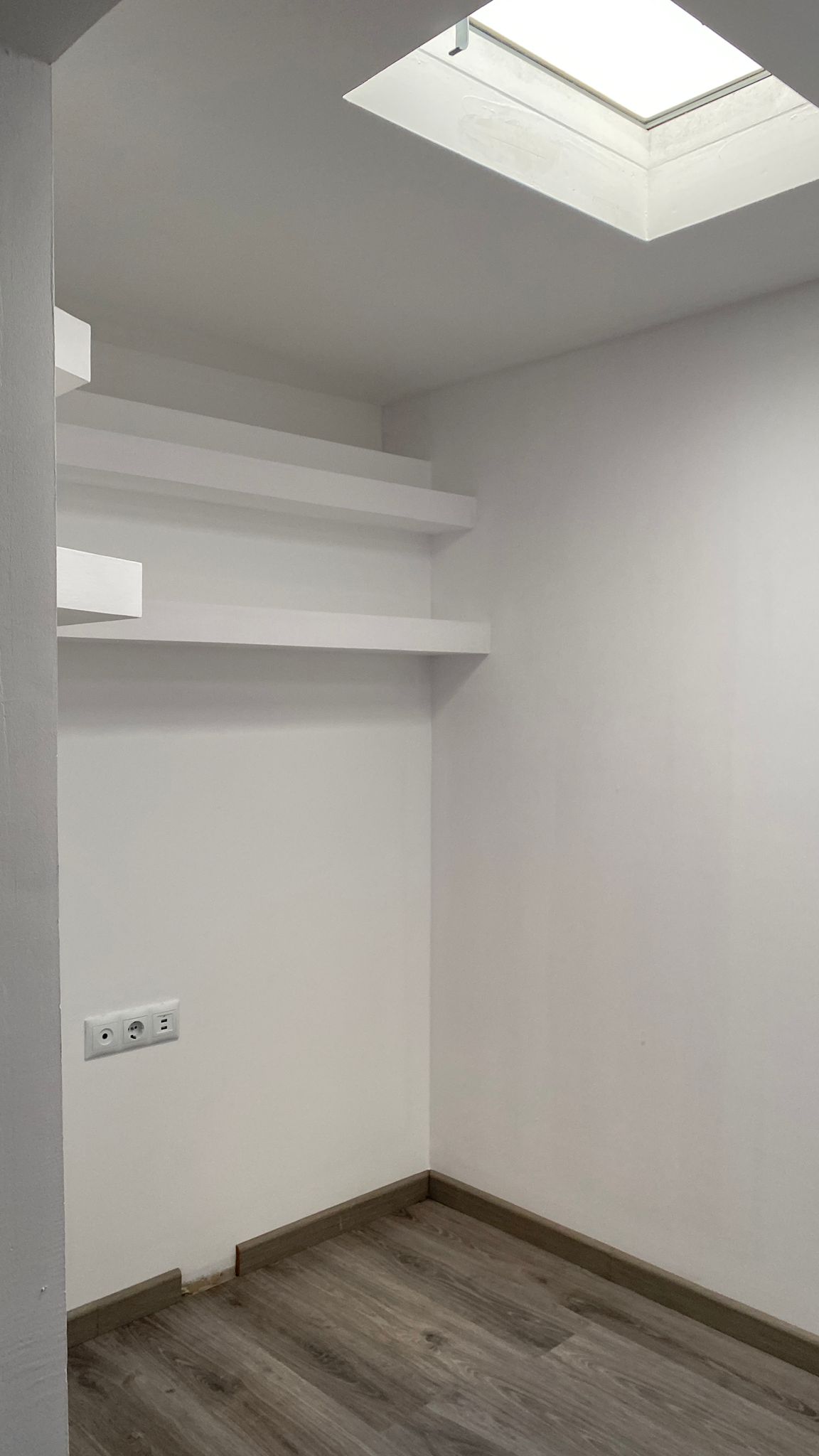 For sale of house in San Fernando