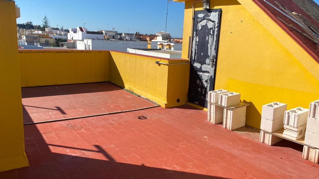 For sale of house in San Fernando