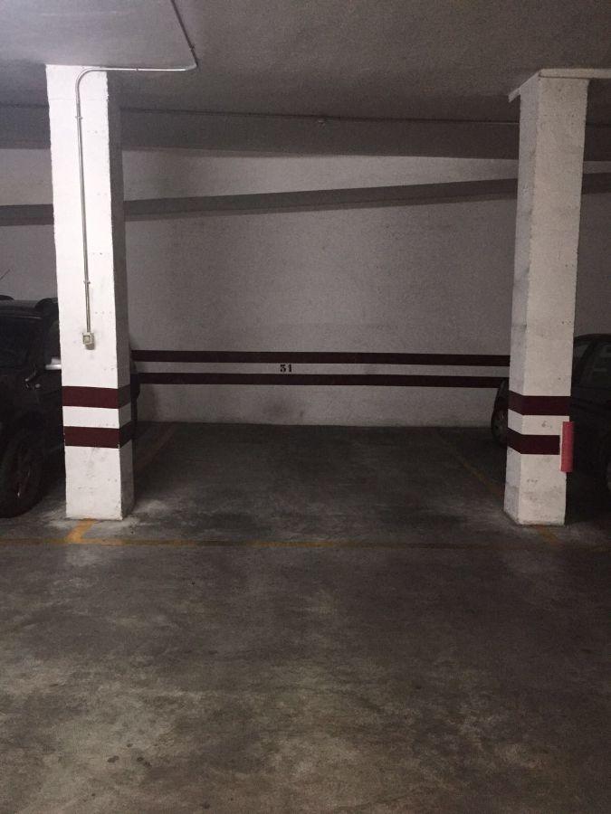 For sale of garage in San Fernando