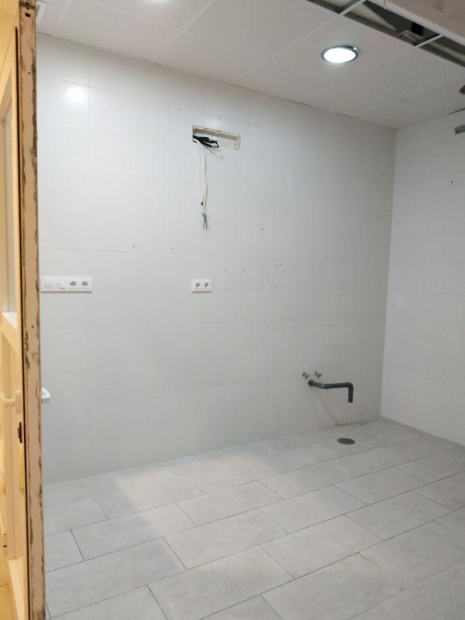 For rent of commercial in San Fernando