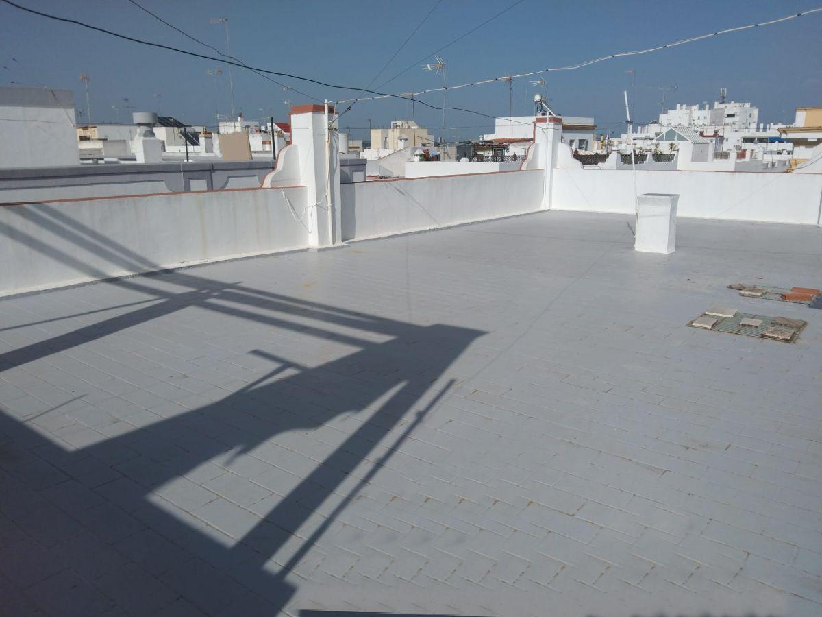 For sale of house in San Fernando