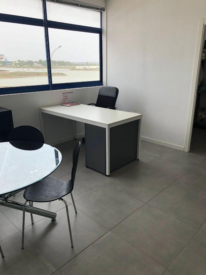 For rent of office in San Fernando
