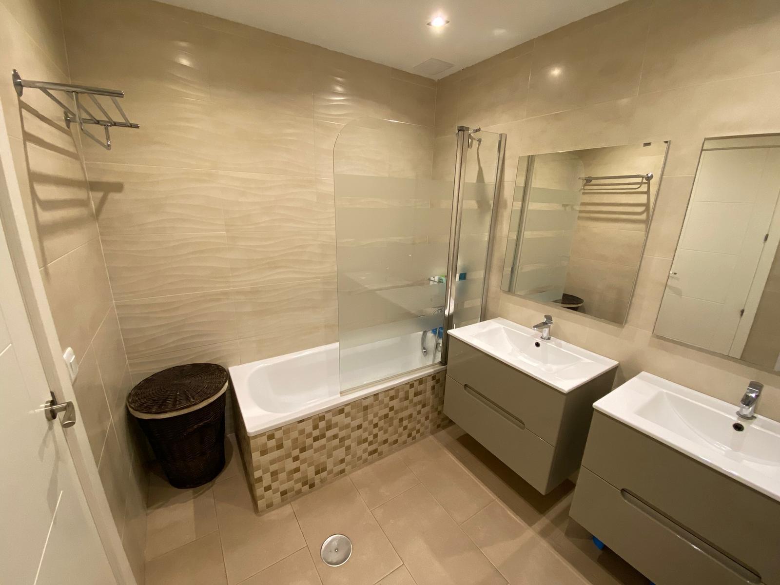 For sale of house in San Fernando