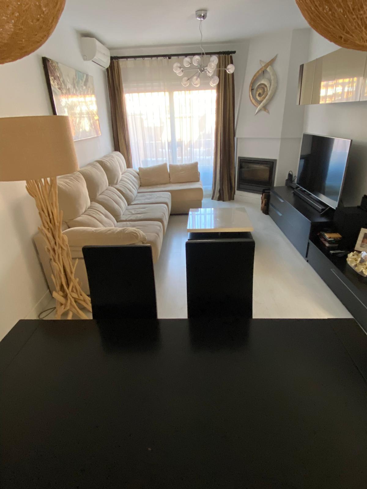 For sale of house in San Fernando