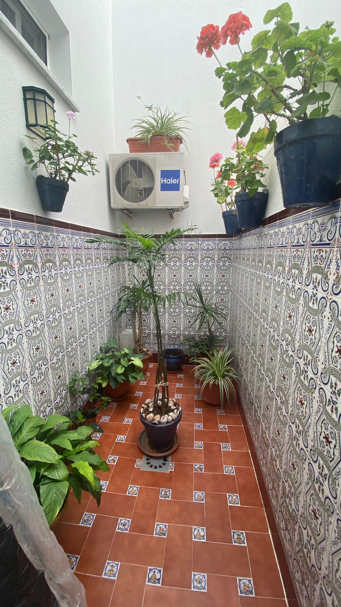 For sale of house in San Fernando