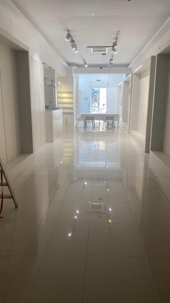 For rent of commercial in San Fernando