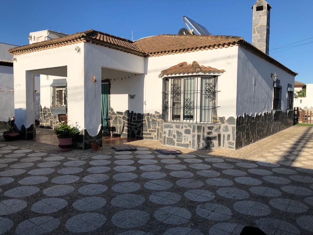 For sale of chalet in Chiclana de la Frontera