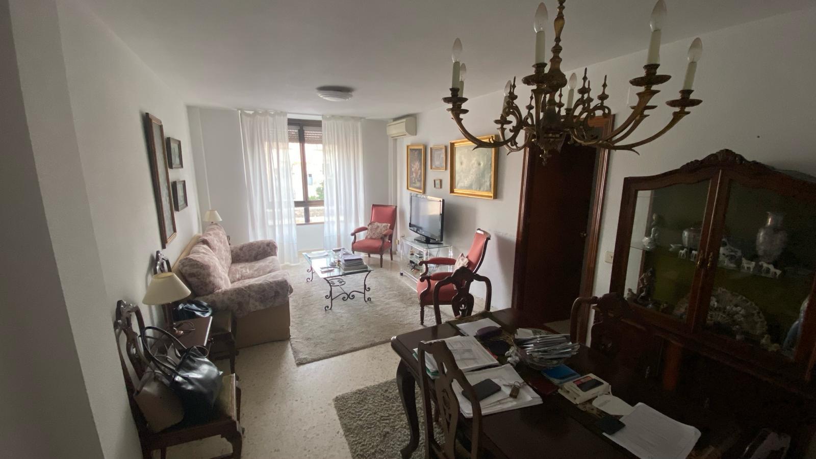 For sale of flat in San Fernando