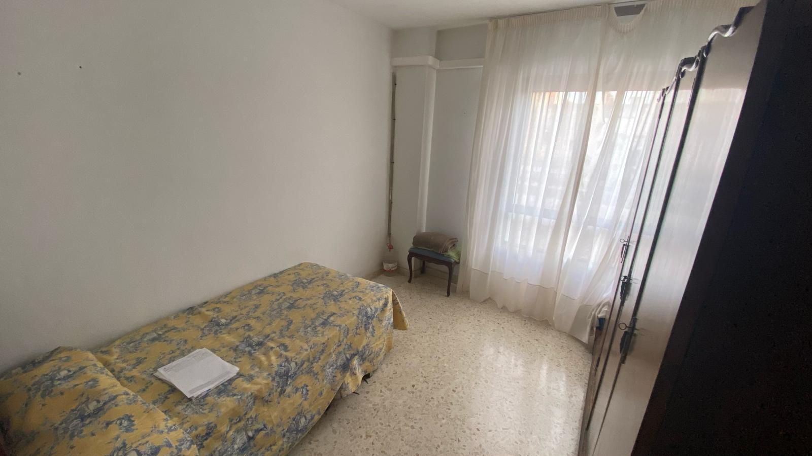 For sale of flat in San Fernando