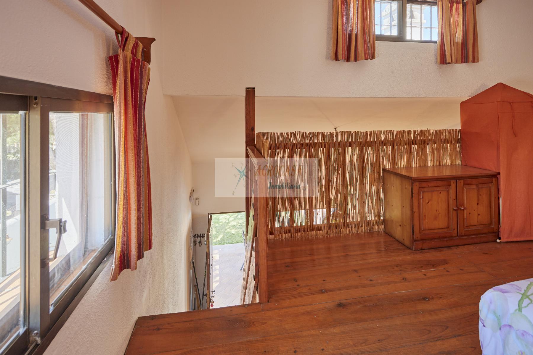 For sale of chalet in Barbate