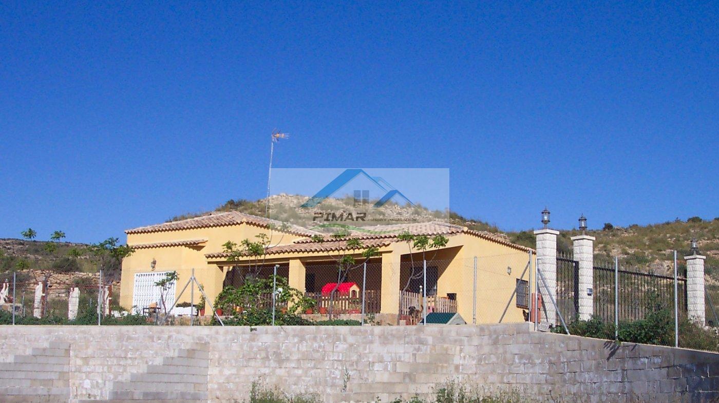 Zu verkaufen von chalet in
 Elche-Elx