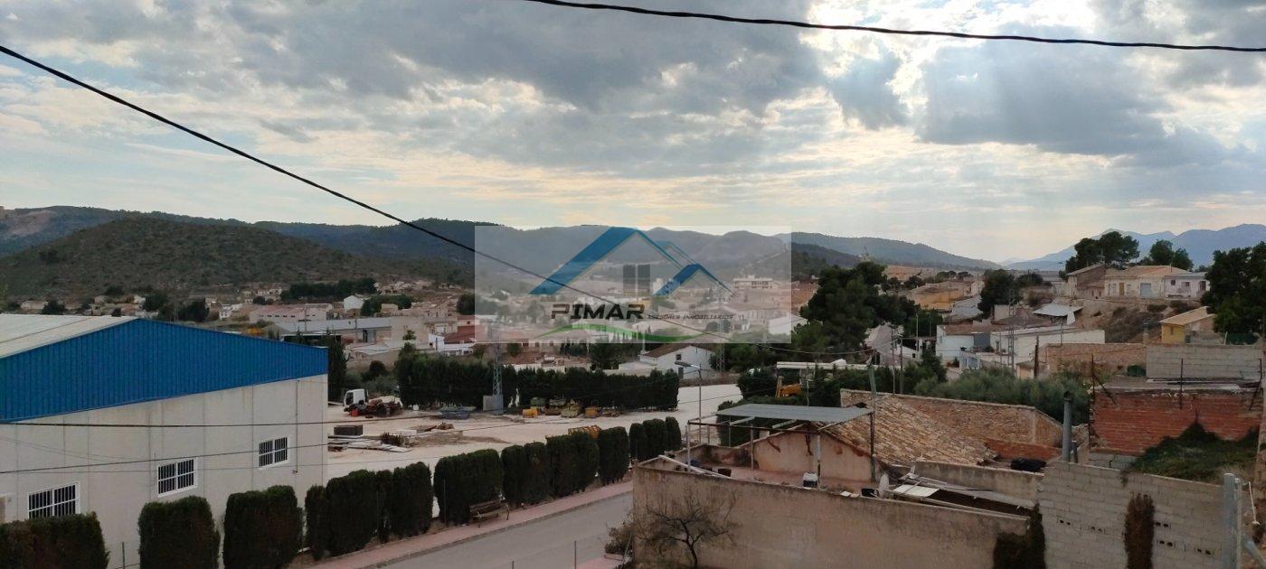 Venta de casa en Algueña