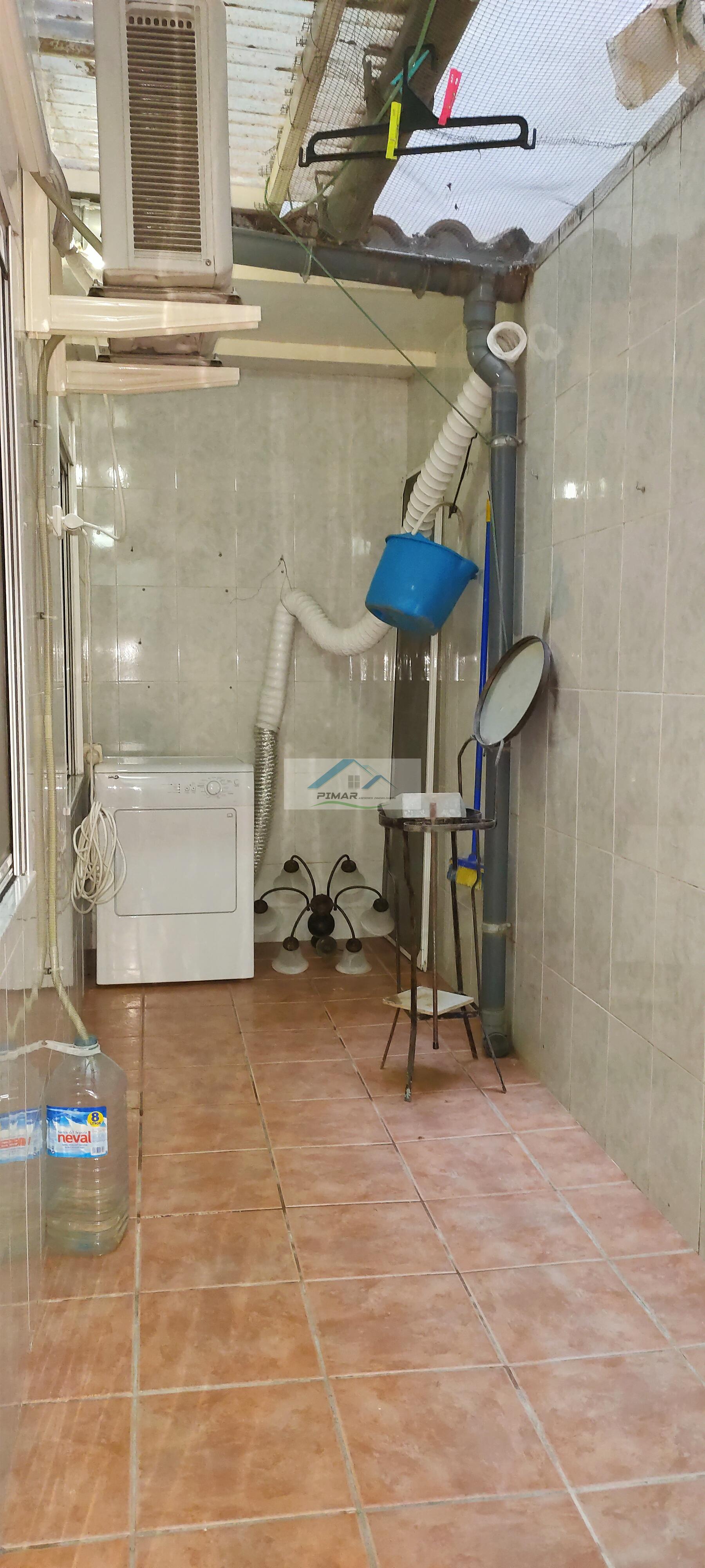 Til salg fra stueetage i Elche-Elx