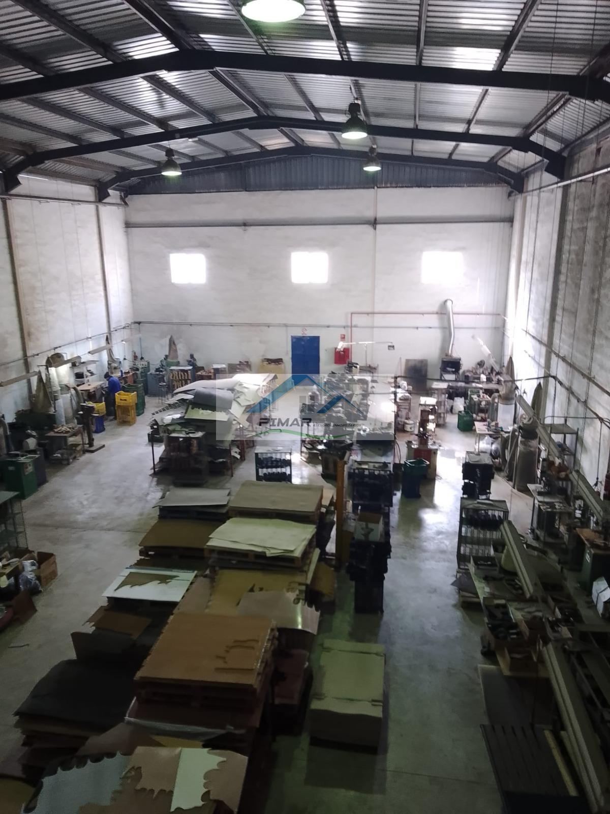 Venda de nau industrial a Aspe