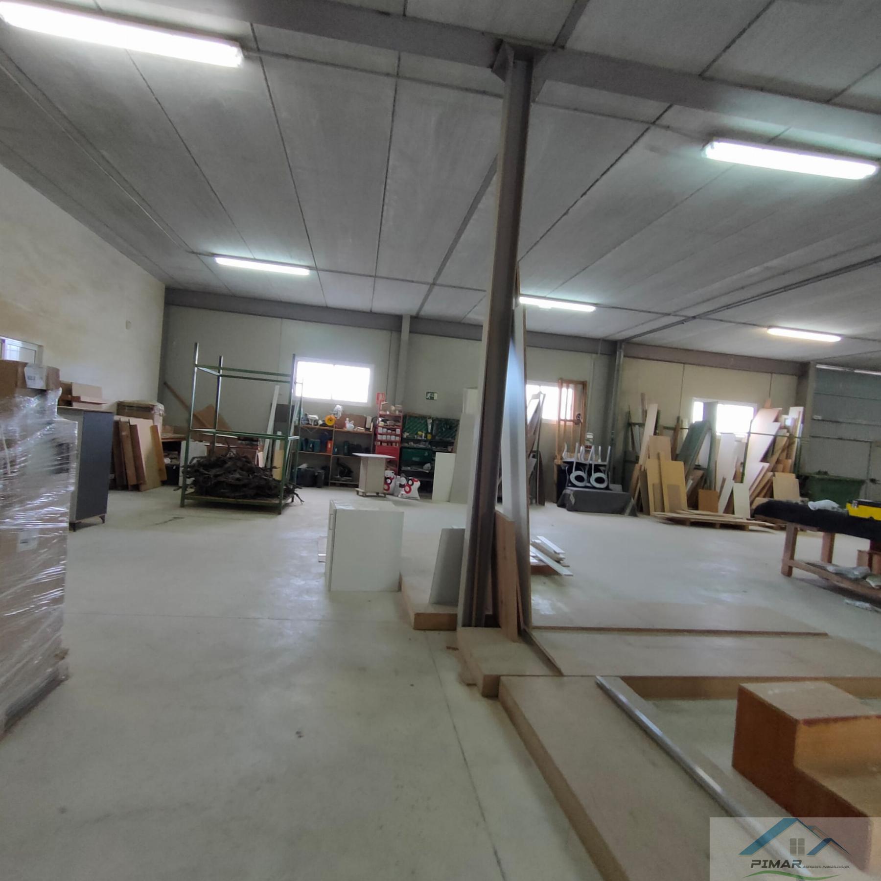 For sale of industrial plant/warehouse in Elda