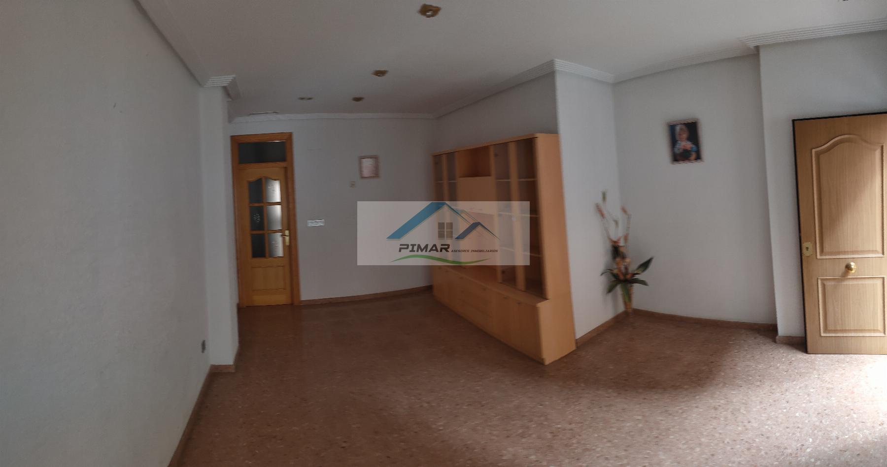 For sale of ground floor in Elche-Elx