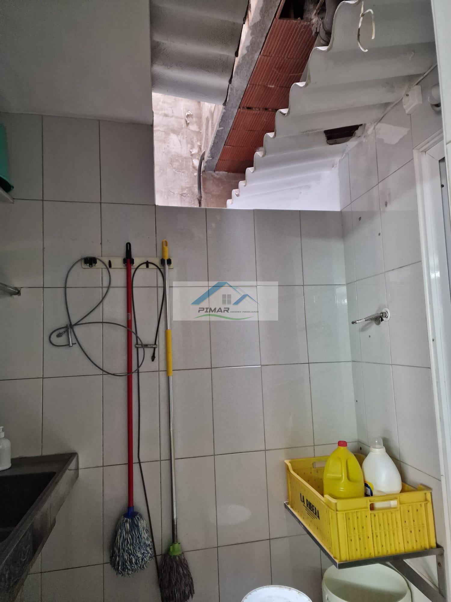 For sale of commercial in Elche-Elx