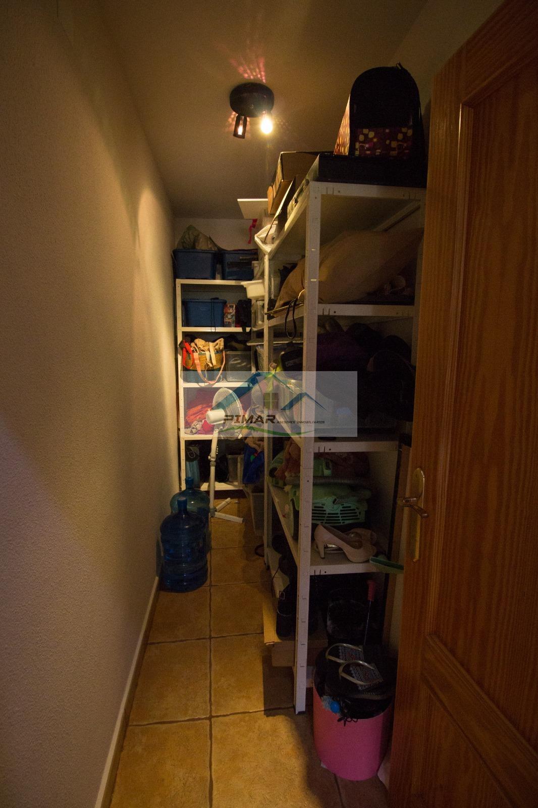 Zu verkaufen von chalet in
 Elche-Elx