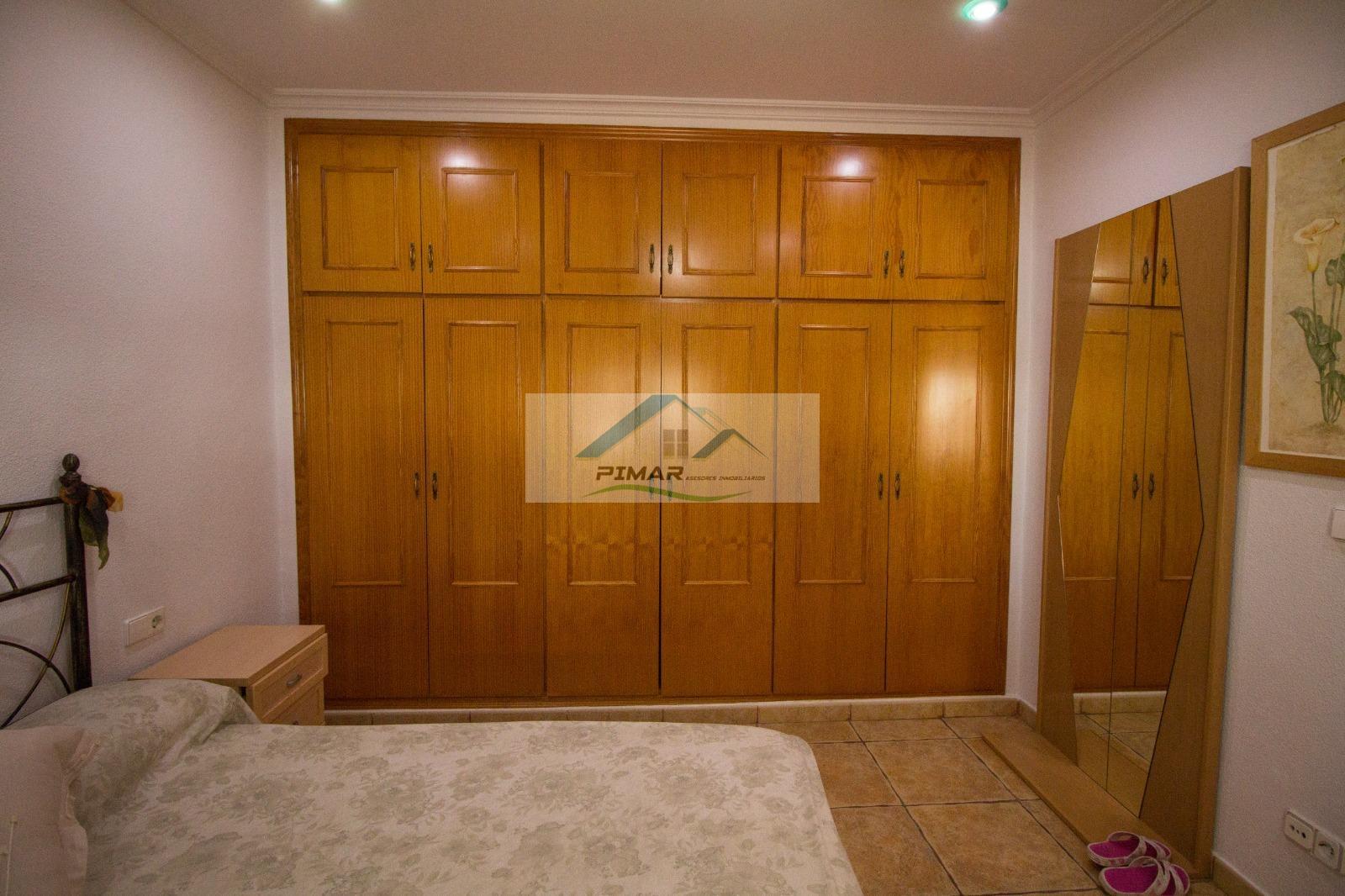 Zu verkaufen von chalet in
 Elche-Elx